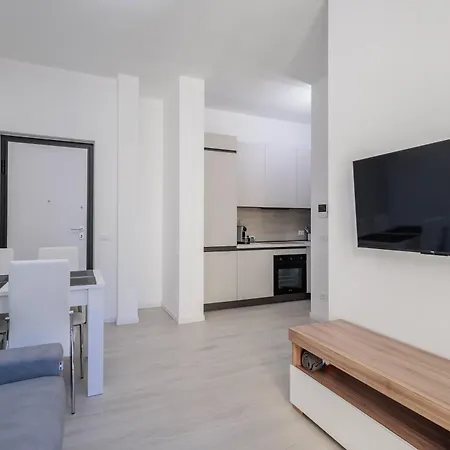 Apartamento Guesthost - Maro' *