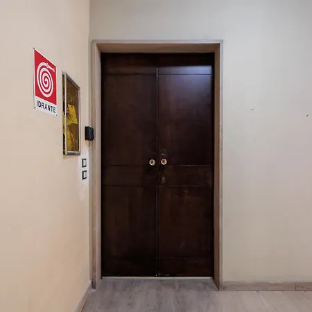 Guesthost - Maro' Διαμέρισμα Μπέργκαμο